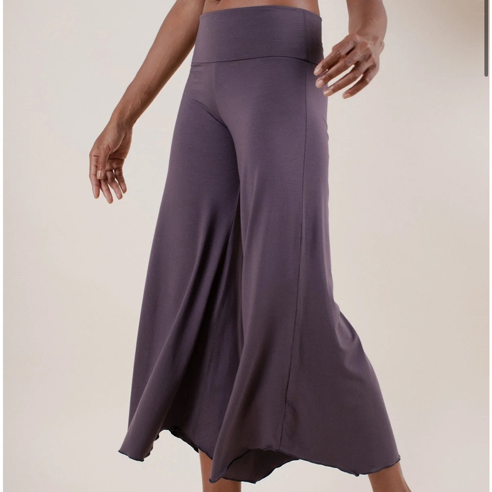 NWT Layla Flares from Indigo Luna.